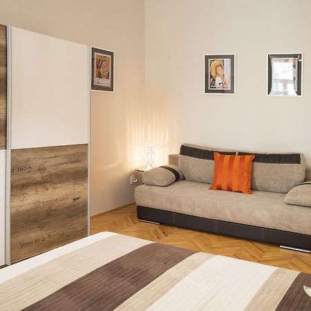 Modern Apartment Zlatnicka 8 Praha Exteriér fotografie